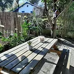 Hébergement de vacances Maison Confortable Pour 4 à Avec Terrasse Et Parking - Fr-1-239-929